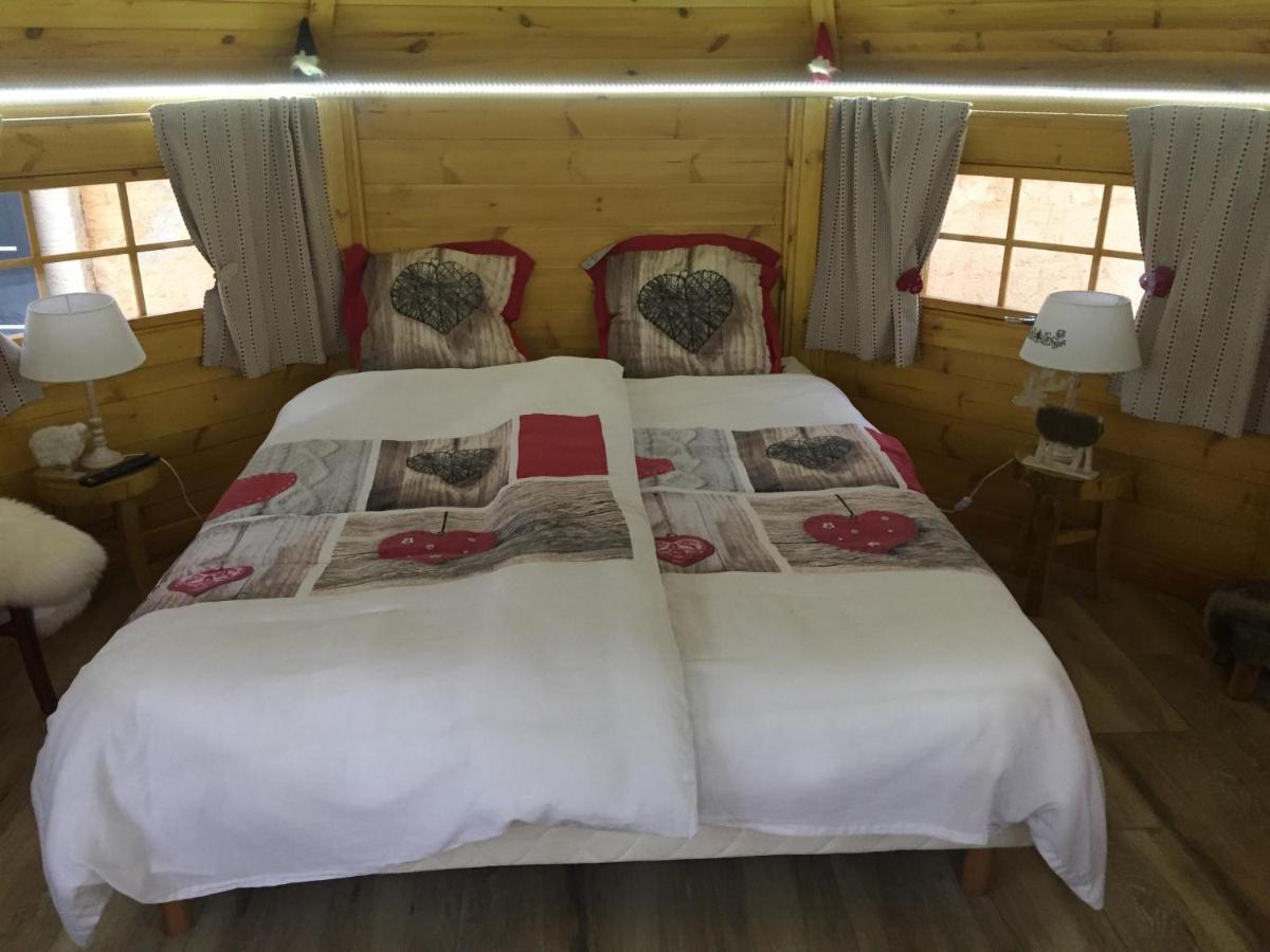 Bed and Breakfast Alaguyauder le KOTA à Chatillon-sur-Broue Extérieur photo